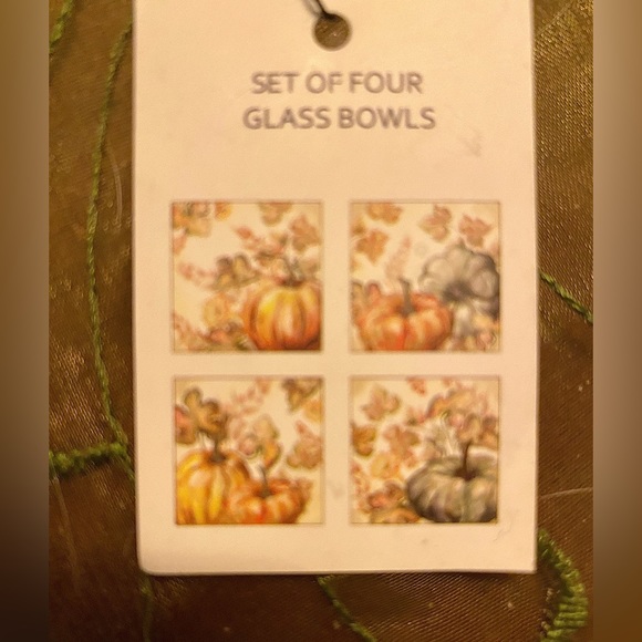 NWT 4pc Autumn Pumpkin Glass Bowls Trinket Candy Dish. 5x5” - Picture 7 of 8